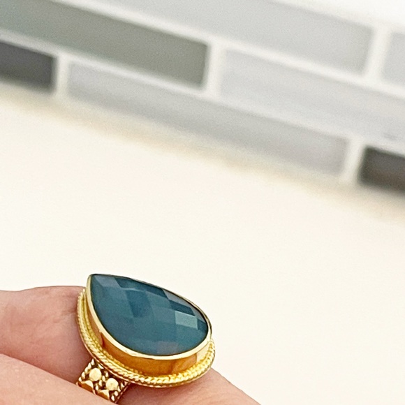 Anna Beck Teardrop Blue Quartz Gold & Silver Ring - Picture 8 of 11